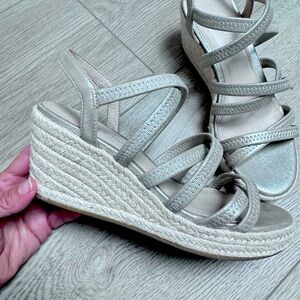 Pelle Moda platform strap sandal
